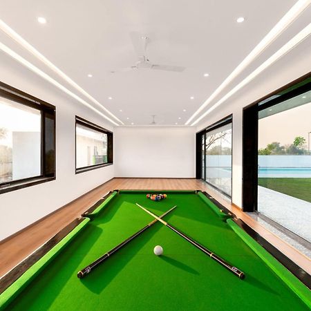 Stayvista At Aj House With Pvt Pool & Projector Set-Up Hyderabad Ngoại thất bức ảnh